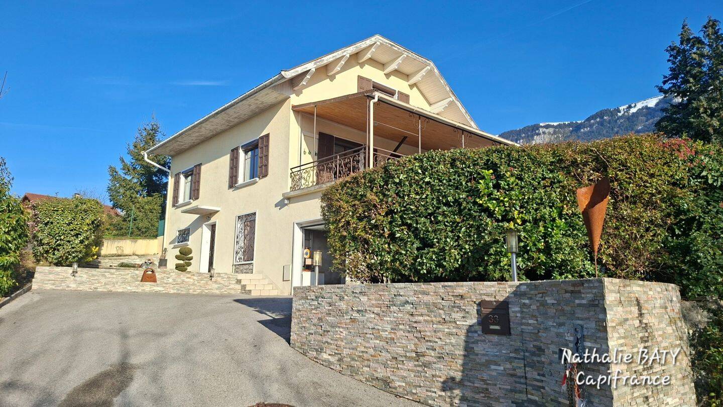 Maison 5 pièces 174 m² · à Gruffy · 174 m² · 499 000 €