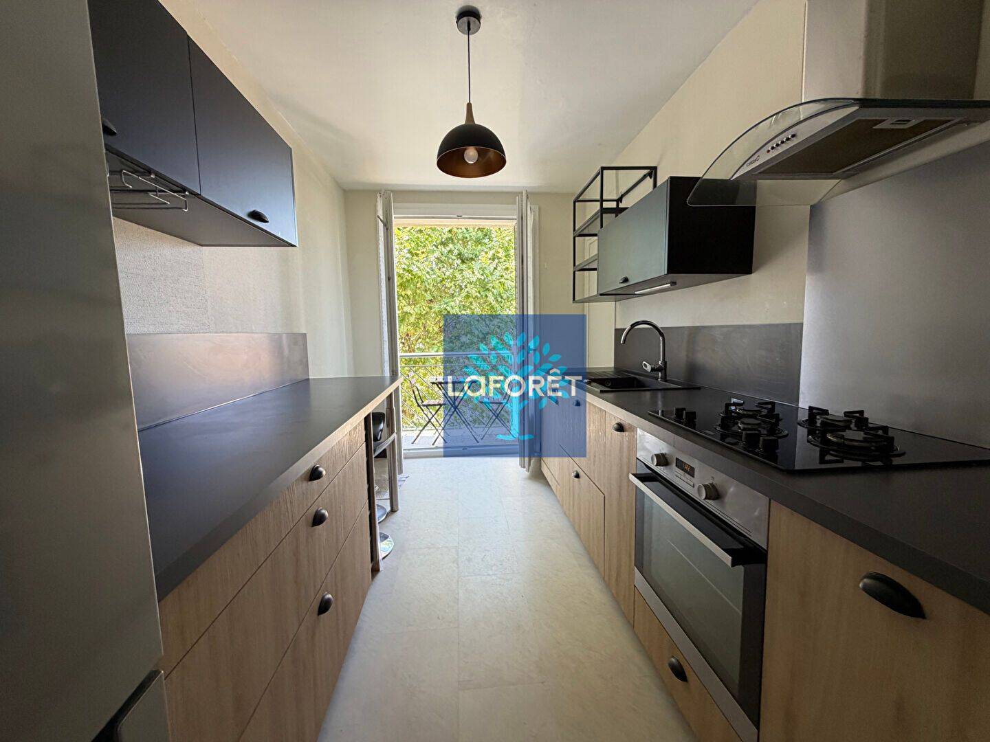 Appartement 3 pièces 72 m² · à Saint-Genis-Laval · 72 m² · 1 267 €/mois