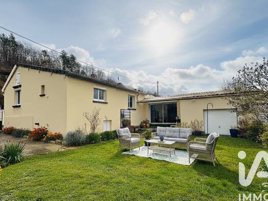 Maison de plain-pied à vendre 309 000 € 8 pièces 4 chambres 157 m² 613 m² de terrain Bury 60250