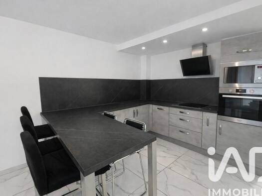 Maison à vendre 300 000 € 5 pièces 3 chambres 90 m² 270 m² de terrain Centre Guénange 57310