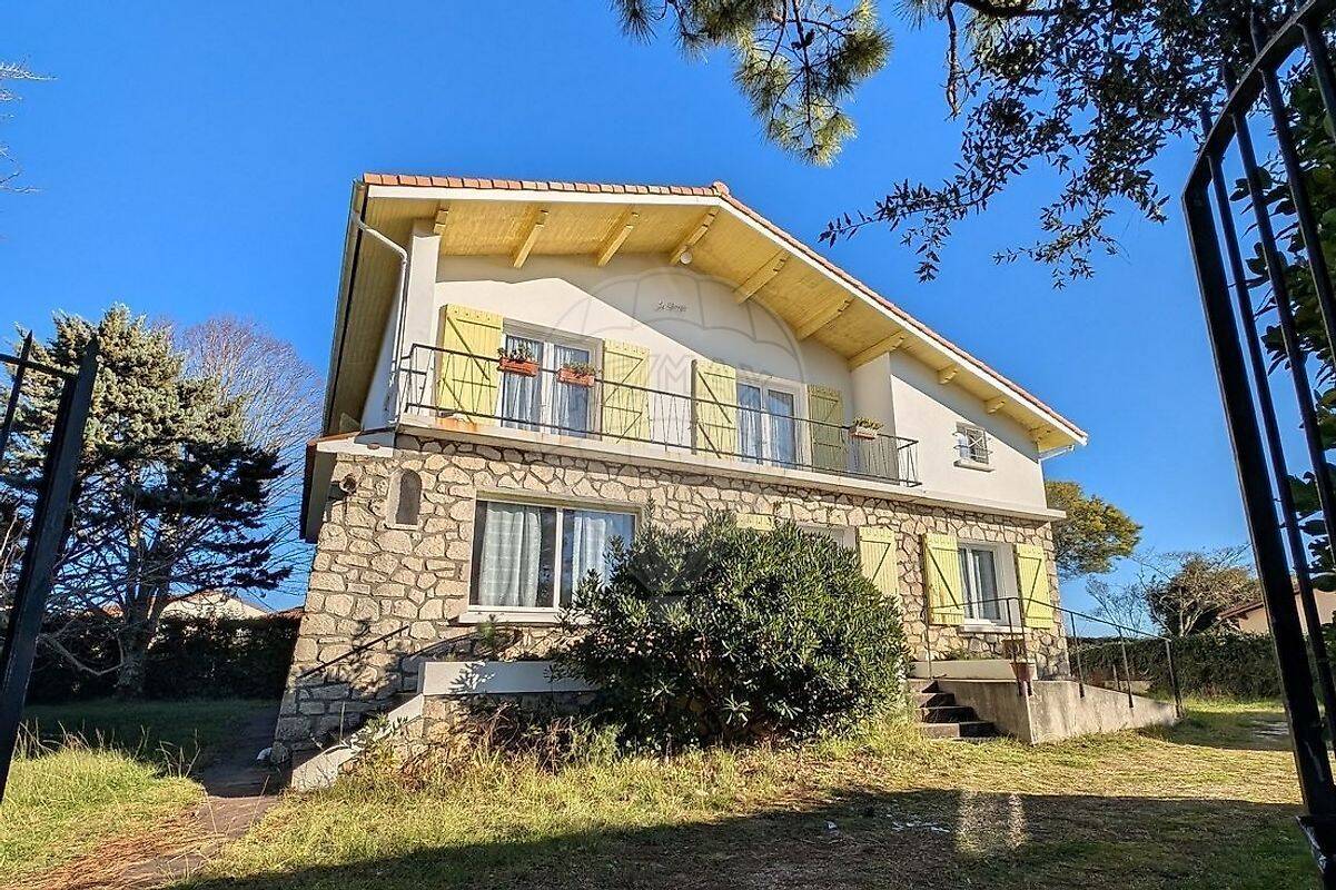Maison 6 pièces 153 m² · à Saint-Palais-sur-Mer · 153 m² · 749 000 €