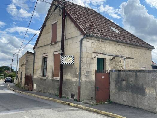 Maison à vendre 60 000 € 3 pièces 2 chambres 52 m² 161 m² de terrain Soissons 02200