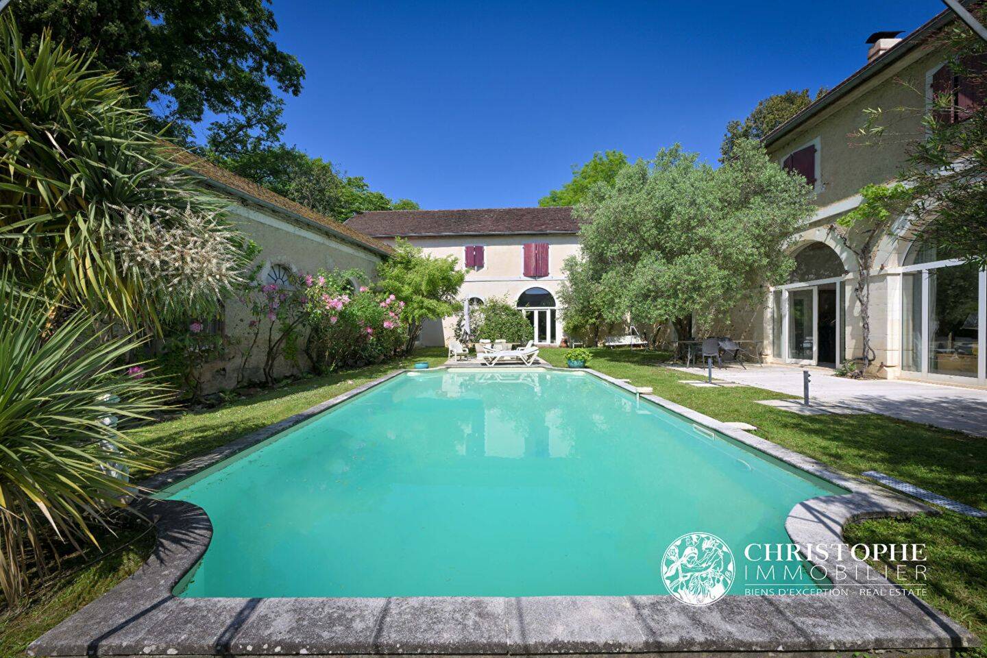 Maison 10 pièces 400 m² · à Pau · 400 m² · 799 000 €