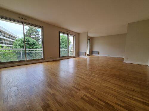 Appartement 5 pièces 135 m² · à Neuilly-sur-Seine · 135 m² · 4 433 €