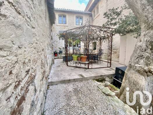 Appartement à vendre 175 000 € 4 pièces 3 chambres 60 m² Étage 1/3 Aramon 30390