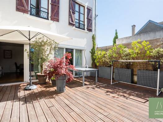 Maison à vendre 1 085 000 € 9 pièces 5 chambres 205 m² Croissy-sur-Seine 78290