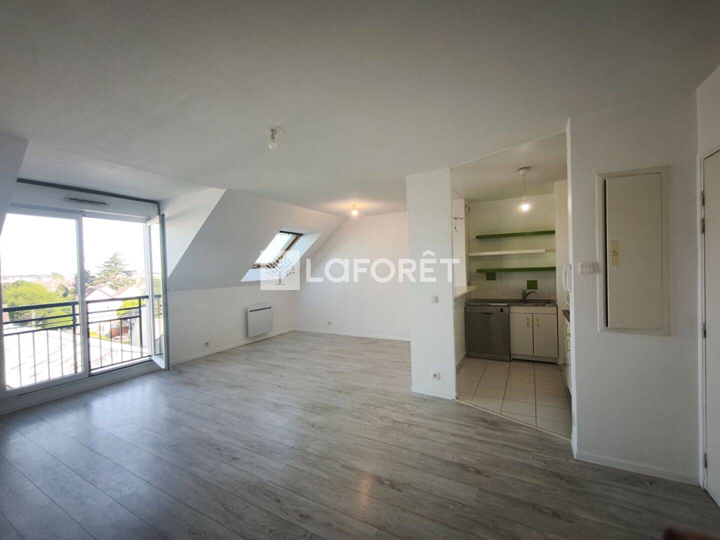 Appartement 2 pièces 47 m² · à Mantes-la-Ville · 46,9 m² · 765 €/mois