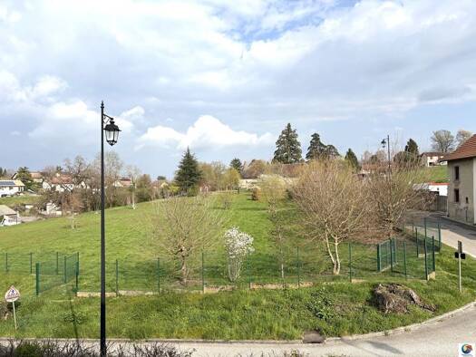 Appartement à vendre 99 000 € 3 pièces 1 chambre 39 m² RDC Saint-Chef 38890