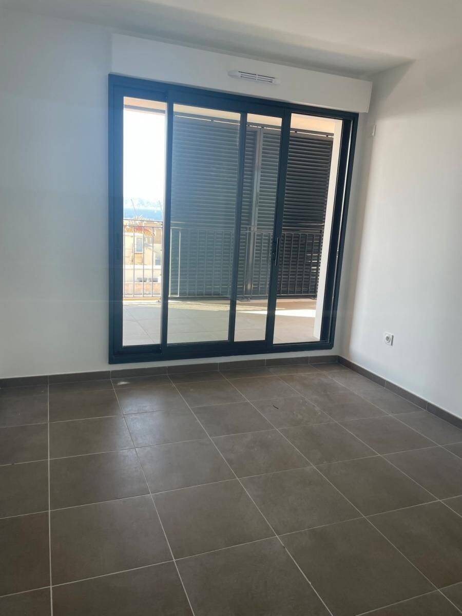 Appartement 3 pièces 65 m² · à Marseille 2ème Arrondissement · 65 m² · 1 077 €/mois