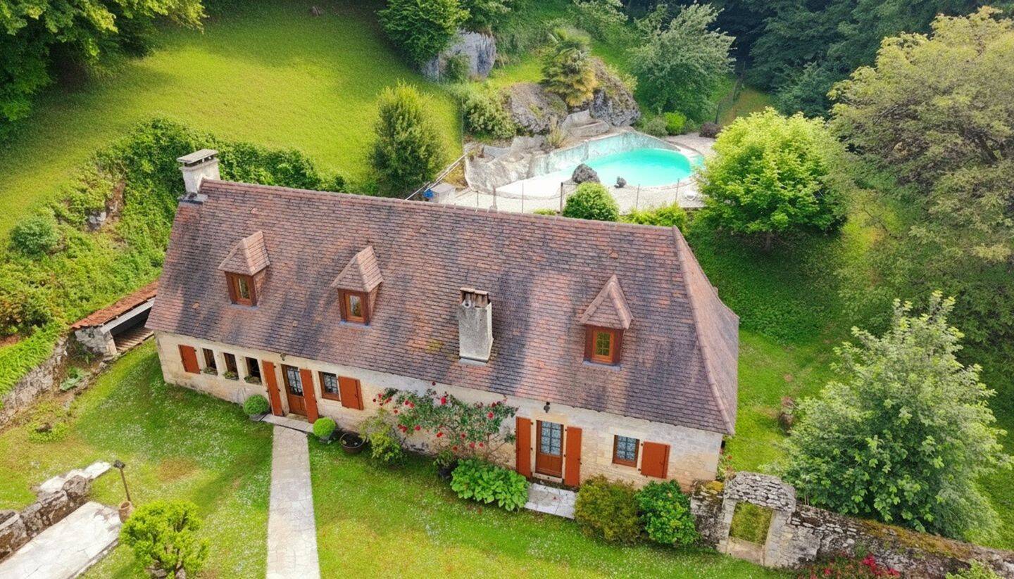 Maison 10 pièces 250 m² · à Tursac · 250 m² · 485 000 €
