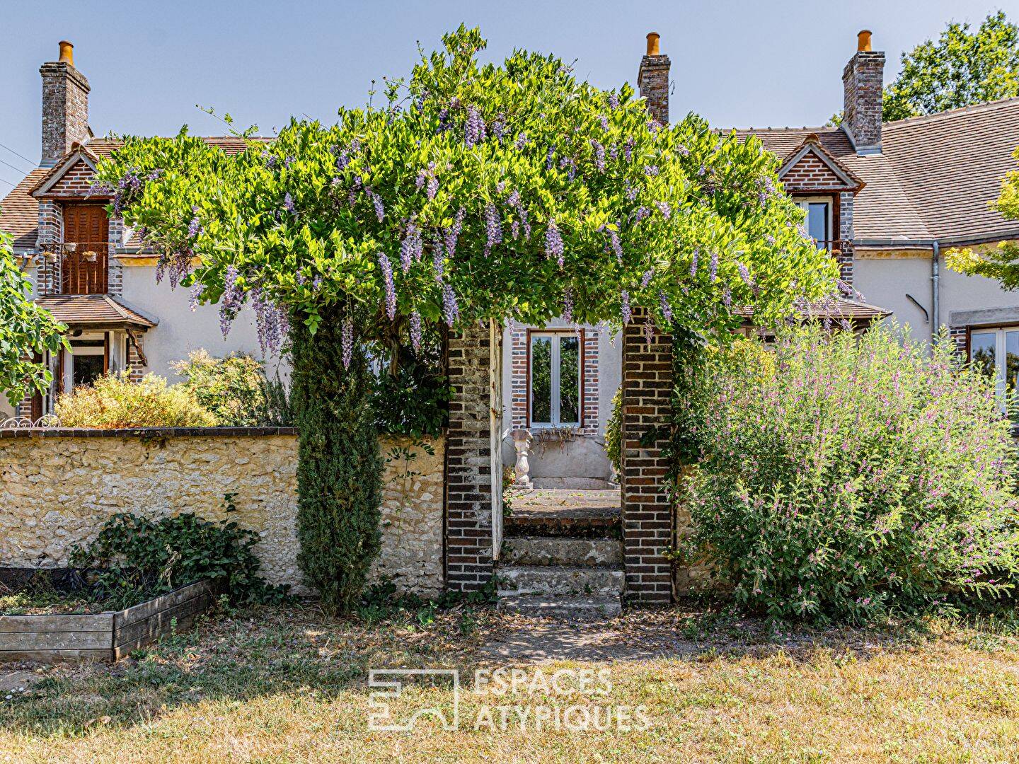 Maison 5 pièces 136 m² · à Montbouy · 136 m² · 220 000 €