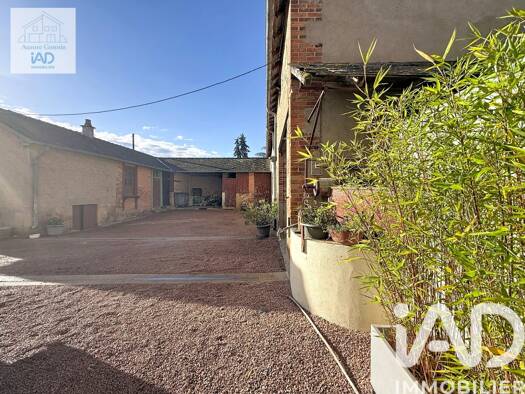 Maison à vendre 129 000 € 5 pièces 4 chambres 173 m² 1 109 m² de terrain Torteron 18320