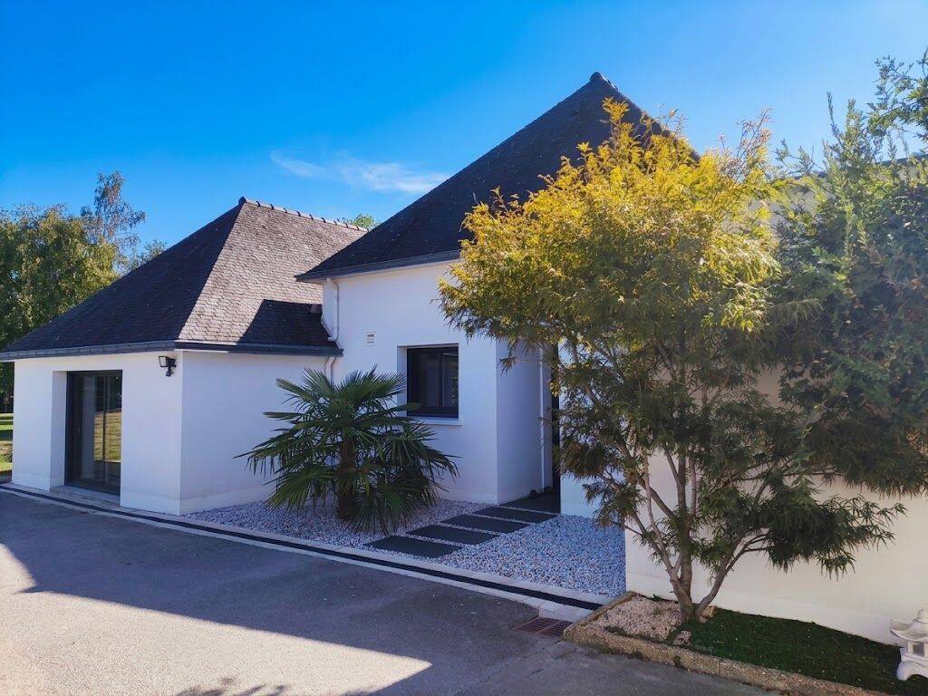Maison 5 pièces 155 m² · à Plescop · 155 m² · 545 900 €