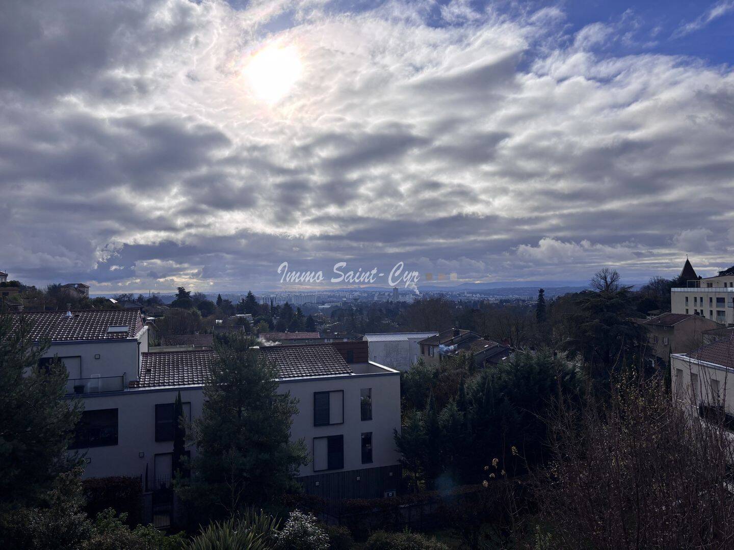 Appartement 5 pièces 113 m² · à Saint-Didier-au-Mont-d'Or · 113,2 m² · 695 000 €
