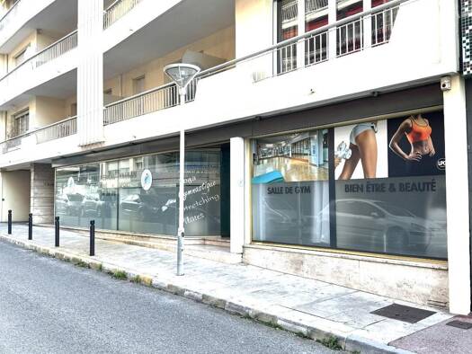 Local commercial à vendre 690 000 € 195 m² de surface de vente Antibes 06600