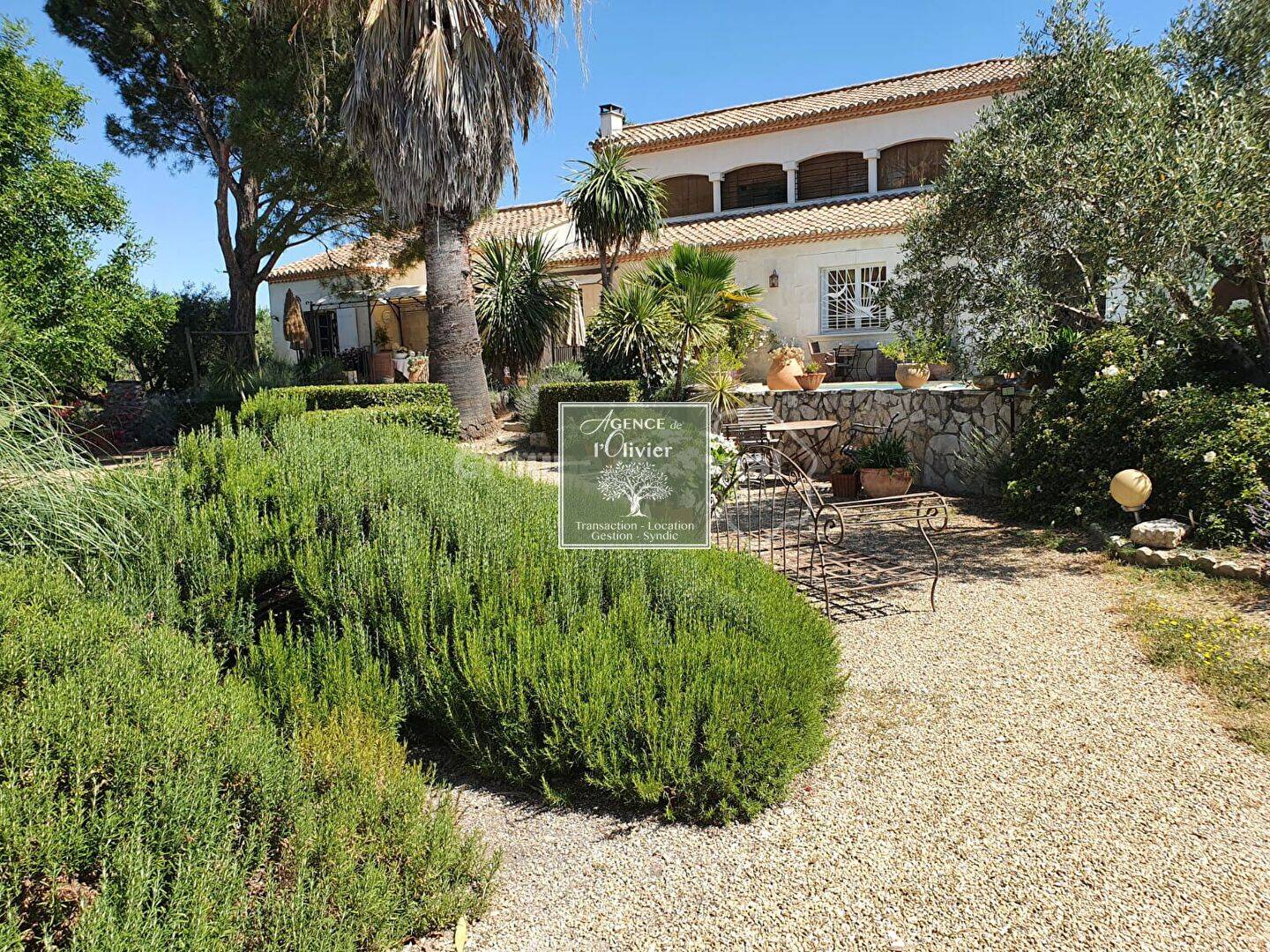 Maison 6 pièces 230 m² · à Beaucaire · 230 m² · 649 000 €
