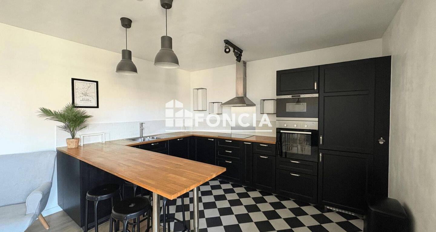 Appartement 3 pièces 72 m² · à Aix-en-Provence · 72,2 m² · 1 420 €/mois