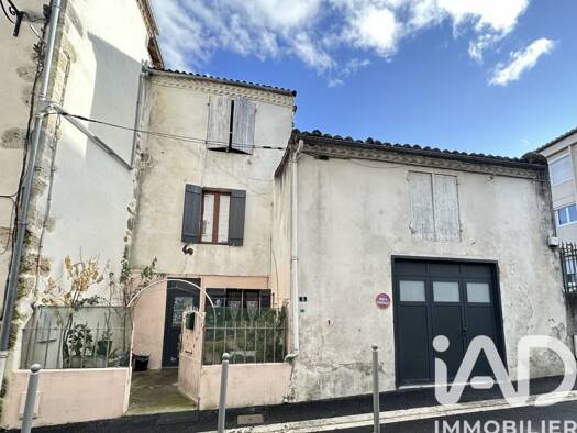Maison de ville à vendre 169 000 € 10 pièces 7 chambres 258 m² 30 m² de terrain Grand Nerac Nérac 47600