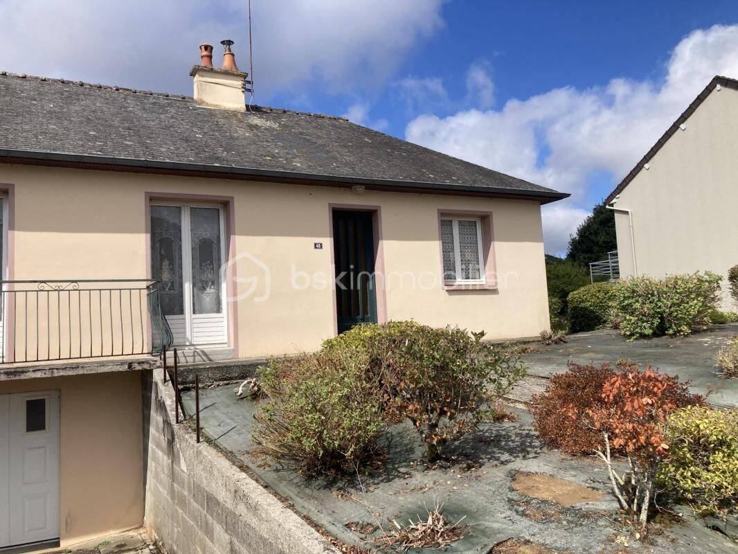 Maison 5 pièces 86 m² · à Brecé · 86 m² · 102 000 €