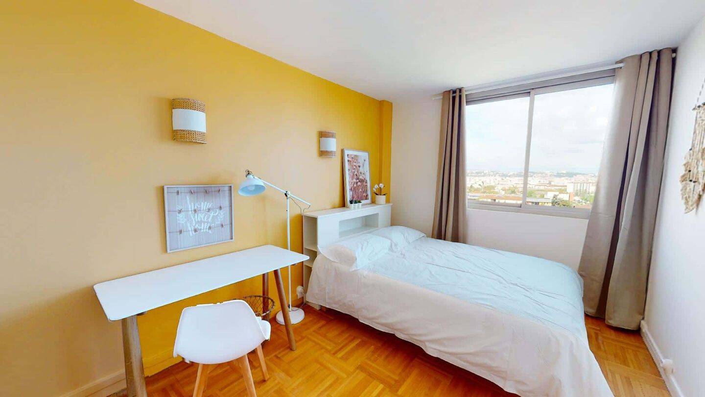 Appartement 1 pièce 15 m² · à Bron · 15 m² · 499 €/mois