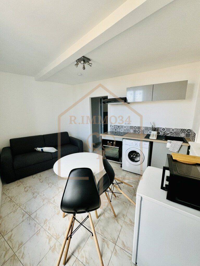 Appartement 1 pièce 17 m² · à Béziers · 17 m² · 350 €