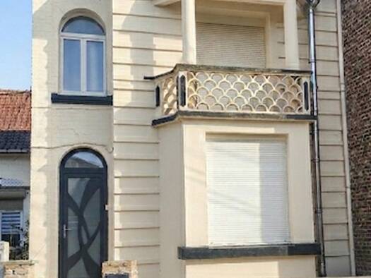 Maison de ville à vendre 115 000 € 4 pièces 2 chambres 96 m² 168 m² de terrain Centre Auchel 62260