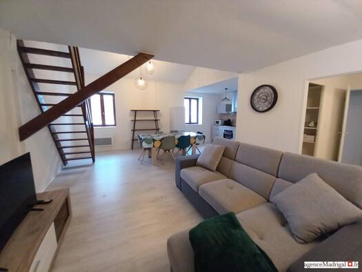 Appartement à vendre 170 000 € 3 pièces 2 chambres 80,9 m² Étage 2/2 Centre-Trois Fontaines Rives 38140