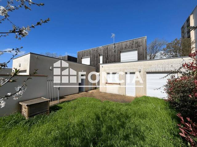 Maison 4 pièces 105 m² · à Poitiers · 104,5 m² · 866 €