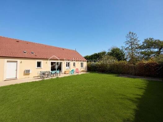 Maison de plain-pied à vendre 299 900 € 4 pièces 3 chambres 95 m² 600 m² de terrain Centre Ville Crépy-en-Valois 60800