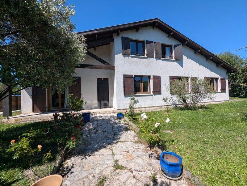 Maison 7 pièces 152 m² · à Léognan · 152 m² · 394 000 €
