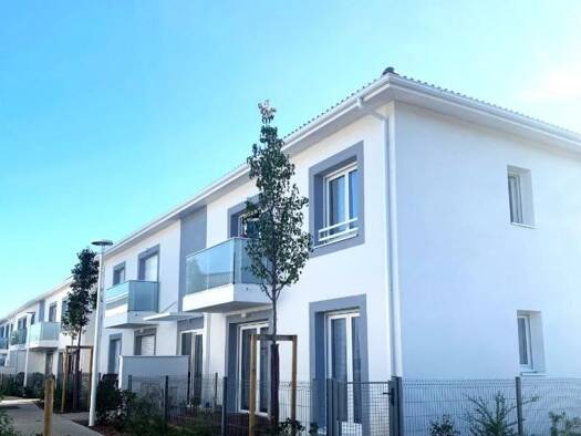 Appartement à louer 661 € 2 pièces 1 chambre 43 m² 1er étage Chemin de la Vie Ambarès-et-Lagrave 33440