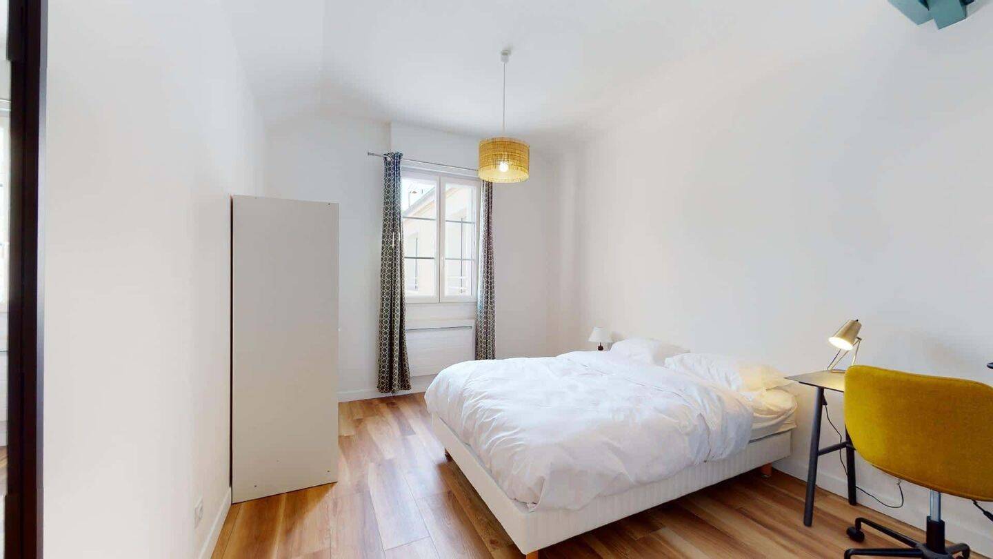 1 pièce 15 m² · à Villejuif · 15 m² · 998 €/mois