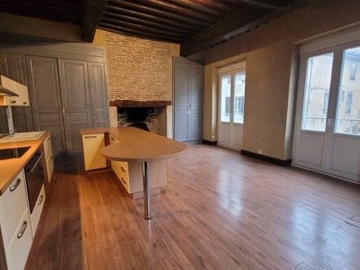 Immeuble à vendre 165 500 € 190 m² Nord Condom 32100