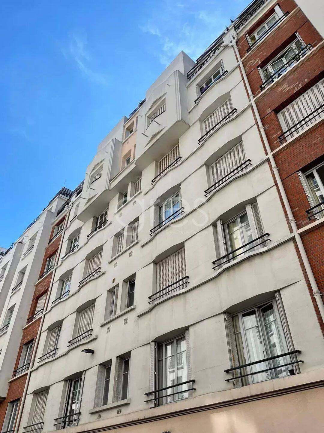 Appartement 1 pièce 25 m² · à Paris 15ème Arrondissement · 25,3 m² · 1 055 €/mois