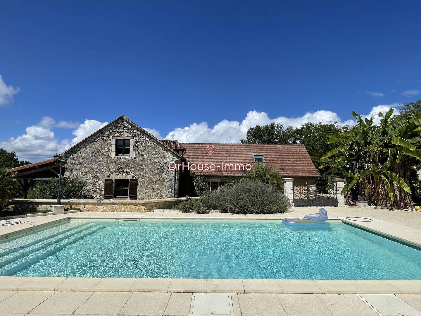 Maison 6 pièces 220 m² · à Sorges Et Ligueux en Périgord · 220 m² · 436 800 €