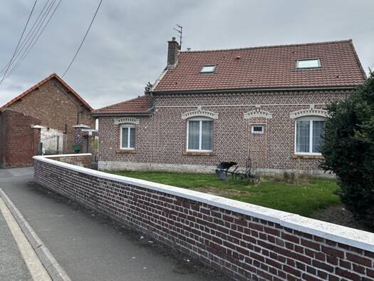 Maison à vendre 279 000 € 12 pièces 5 chambres 160 m² 2 347 m² de terrain Bullecourt 62128