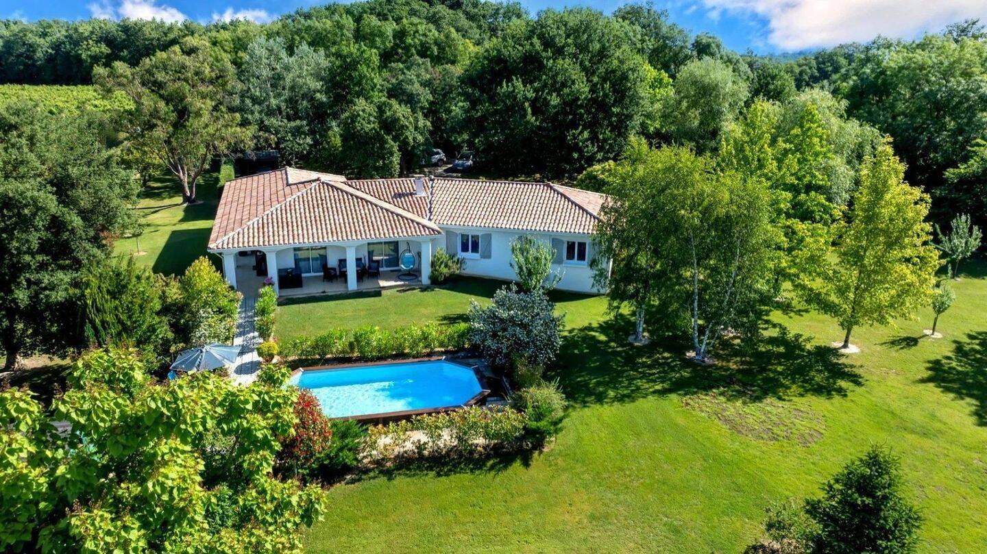 Maison 8 pièces 141 m² · à Cazaubon · 141 m² · 389 900 €