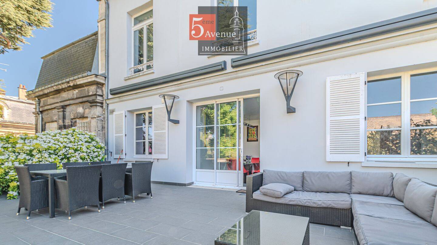 Appartement 5 pièces 146 m² · à Chantilly · 146 m² · 1 059 000 €