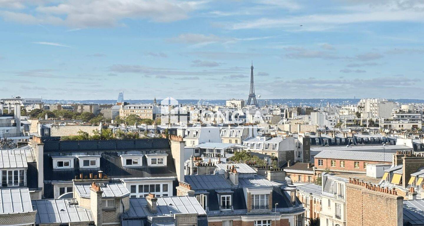 Appartement 3 pièces 73 m² · à Paris 18ème Arrondissement · 73,3 m² · 2 900 €/mois