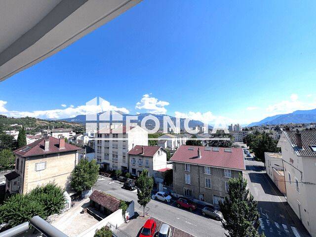 Appartement 3 pièces 67 m² · à Voiron · 67,3 m² · 990 €/mois