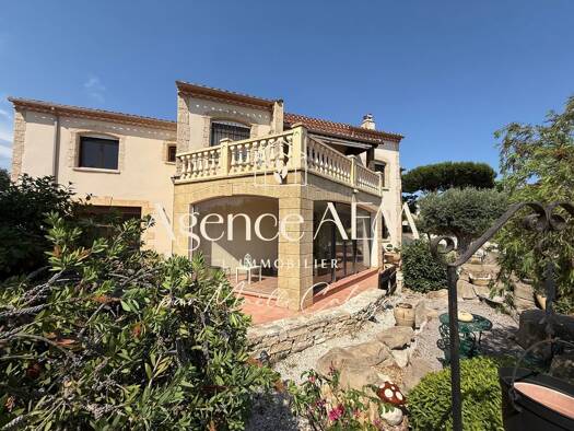 Maison à vendre 480 000 € 8 pièces 6 chambres 230 m² 574 m² de terrain Portiragnes 34420