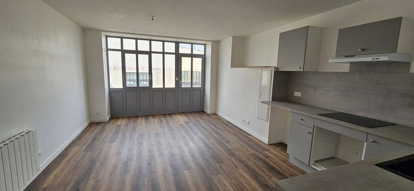Appartement 2 pièces 38 m² · à Burie · 38 m² · 465 €/mois