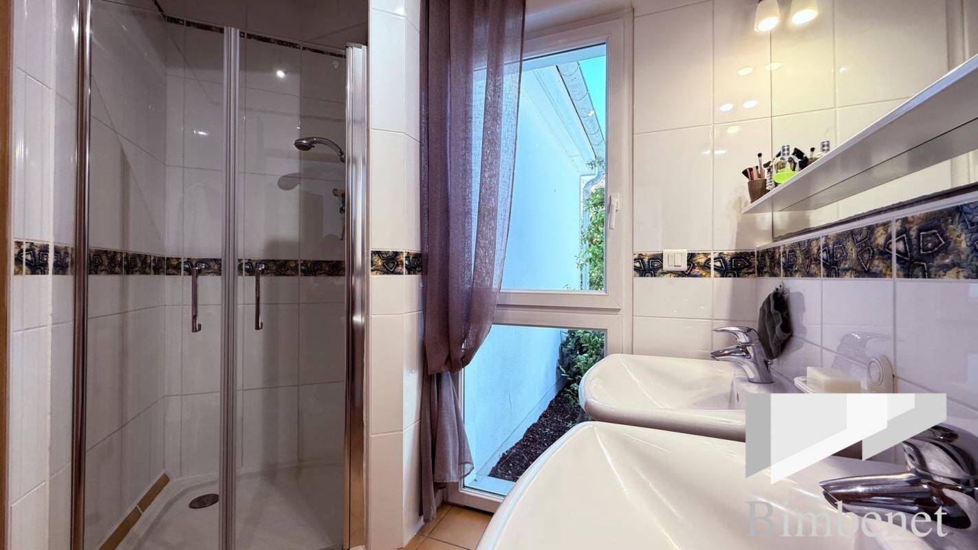 Maison 8 pièces 200 m² · à Saint-Denis-en-Val · 200 m² · 495 000 €