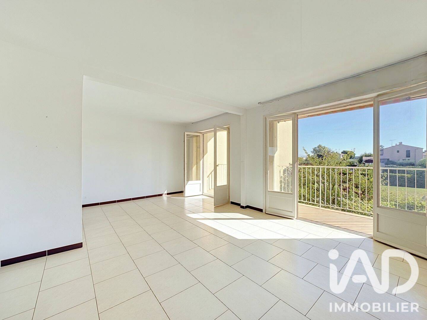 Appartement 3 pièces 80 m² · à Antibes · 80 m² · 359 000 €