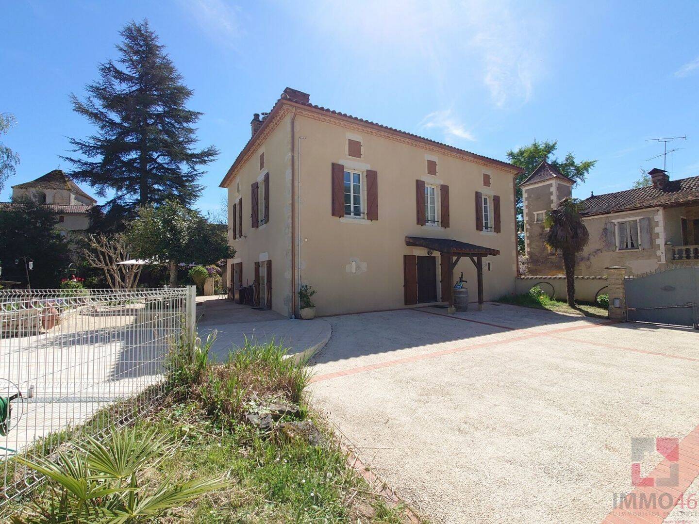 Maison 8 pièces 309 m² · à Prayssac · 308,5 m² · 448 000 €