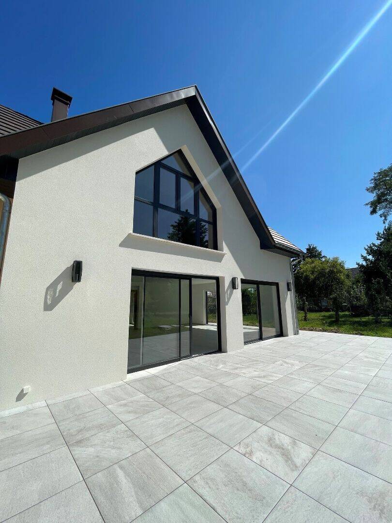 Maison 6 pièces 222 m² · à Orschwihr · 222 m² · 2 800 €