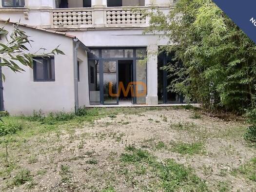 Immeuble à vendre 425 000 € 180 m² Nîmes 30000