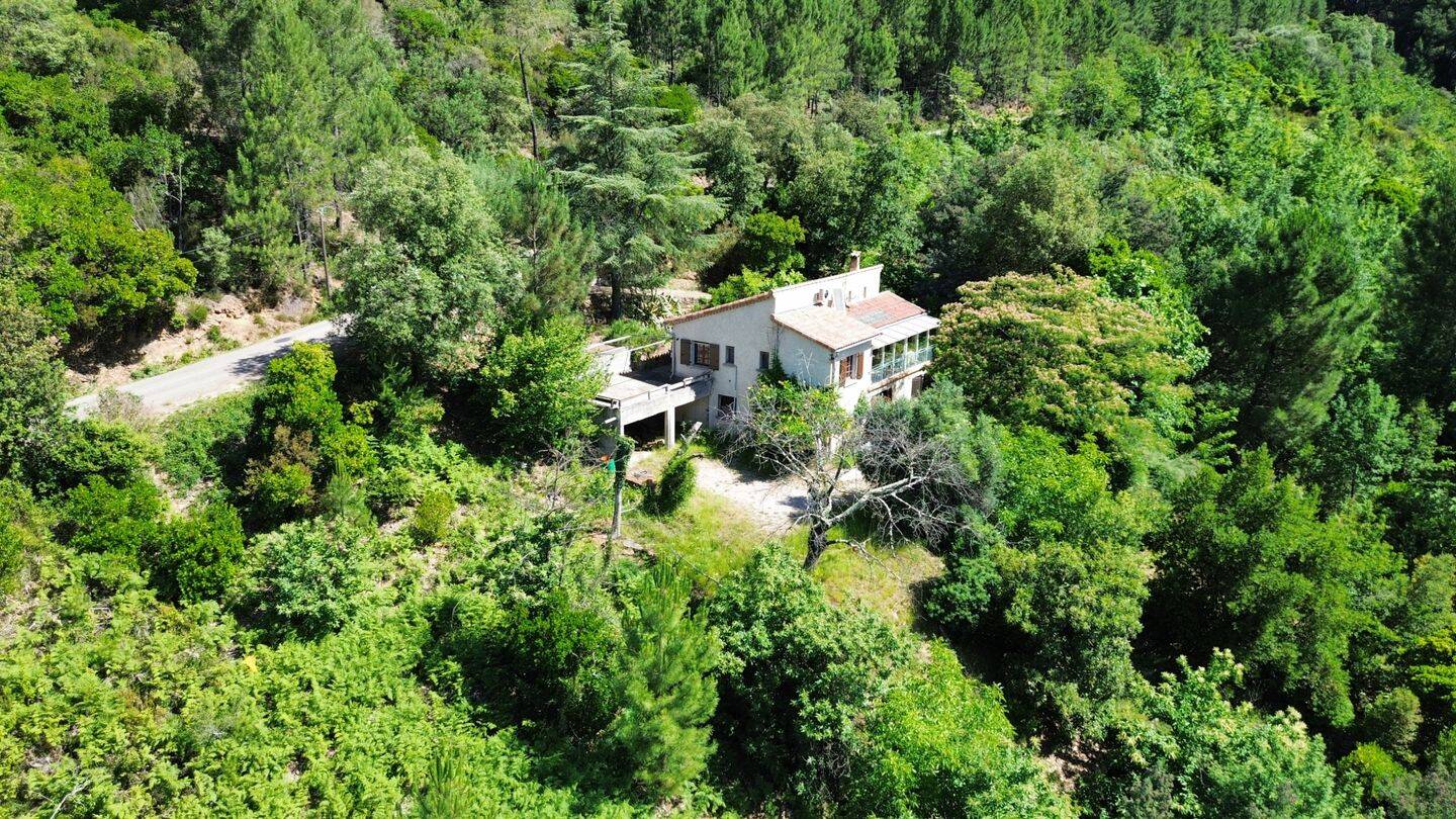 Maison 4 pièces 95 m² · à Saint-Jean-du-Pin · 95 m² · 220 000 €