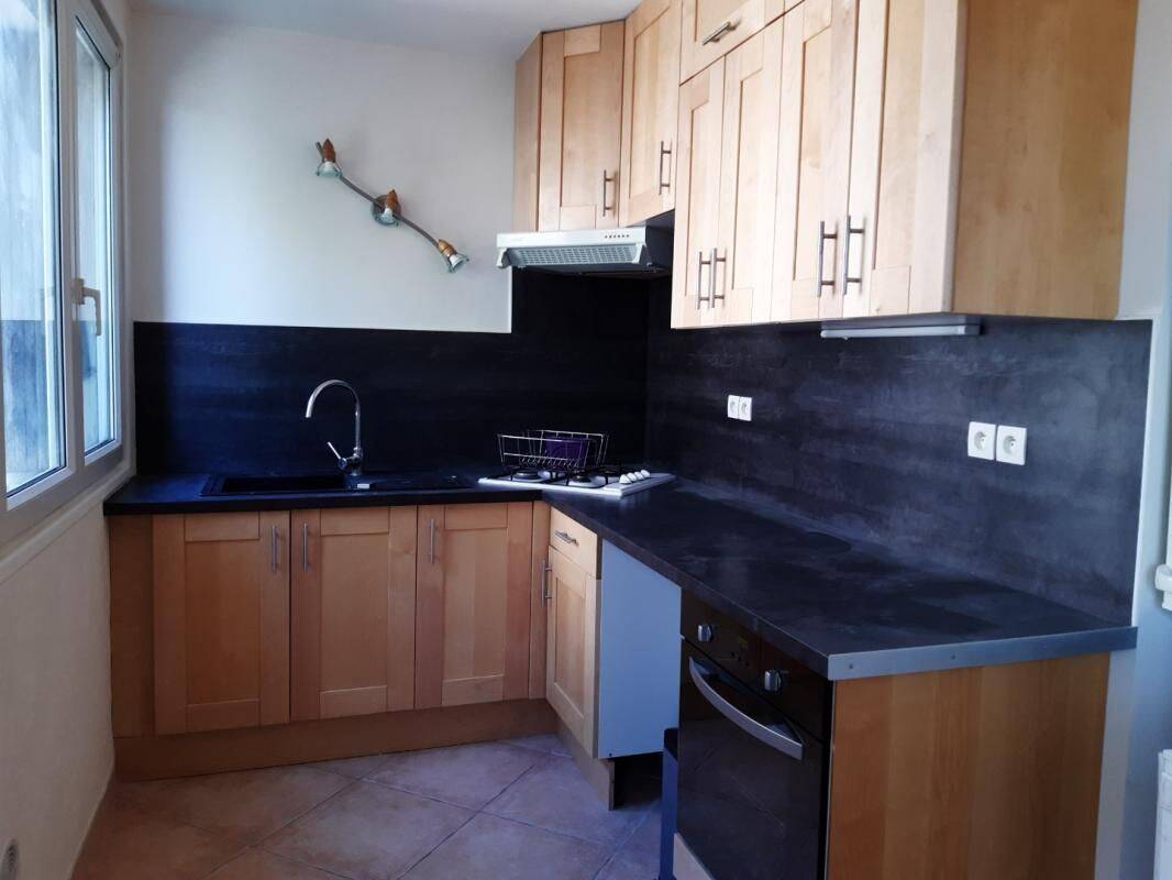 Appartement 3 pièces 62 m² · à Fontaine · 62 m² · 690 €