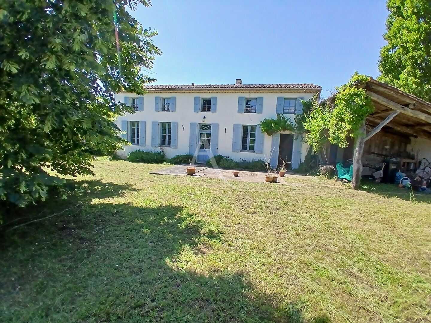 Maison 3 pièces 122 m² · à Gémozac · 122 m² · 222 600 €